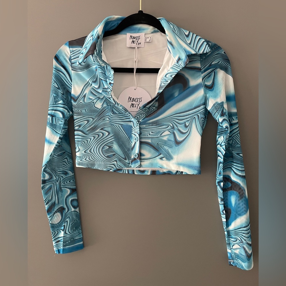 NWT Princess Polly cropped long sleeve shirt
